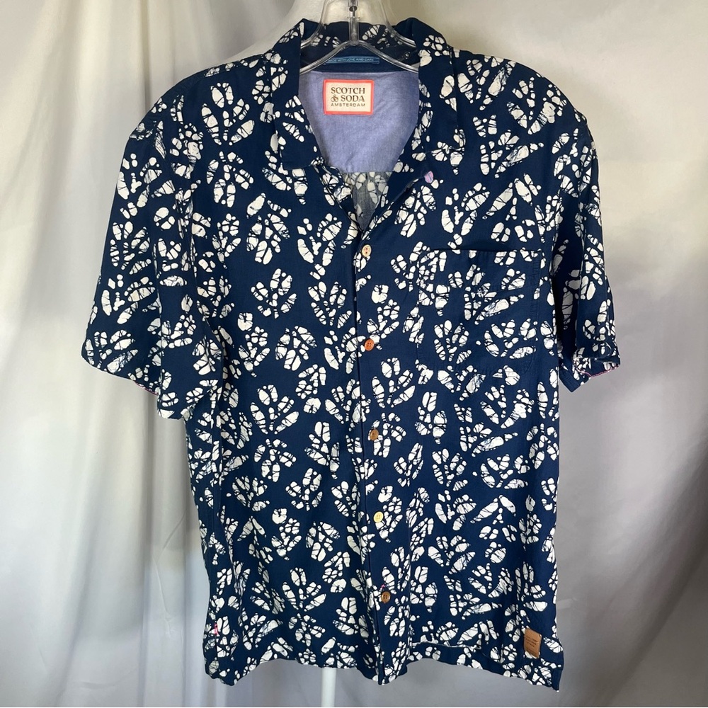 Scotch & Soda Men's Short Sleeve‎ Batik Leaf Print Shirt Navy & White Size Large - Picture 2 of 10